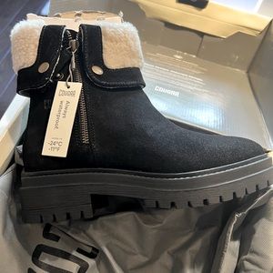 Cougar waterproof suede lug boot